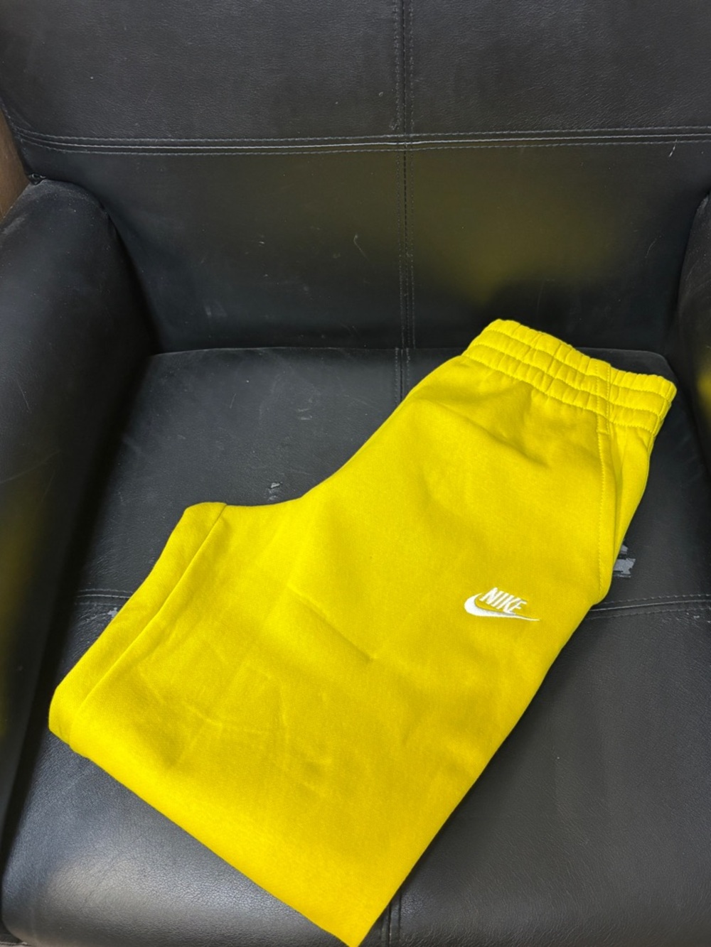Nike Kids Bright Yellow Jogger Sweatpants Size Large - NWT